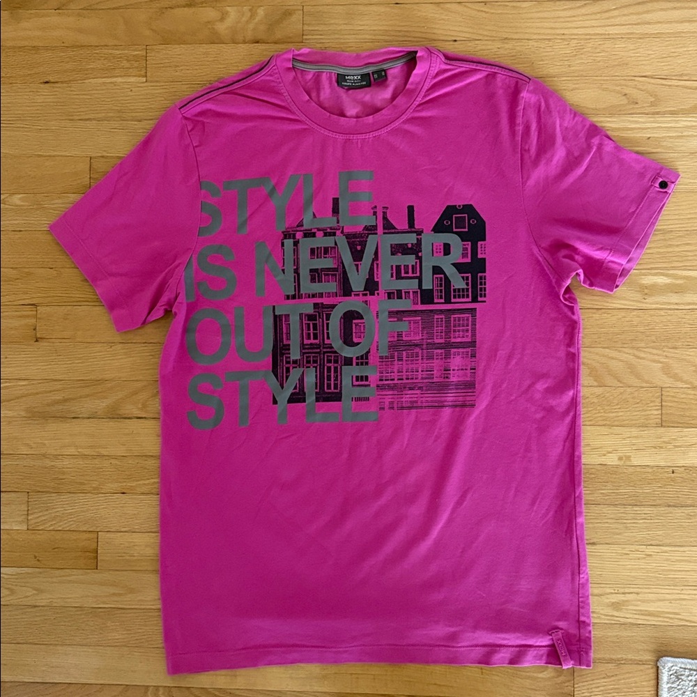 Mexx Fuchsia Graphic Tee - Size M